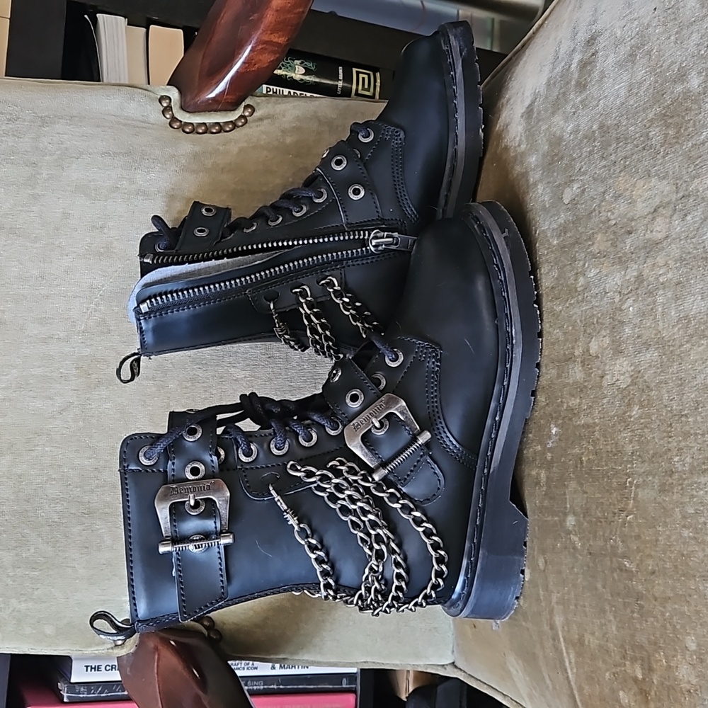 Demonia Bolt black chain vegan boots 7 womens 5 mens